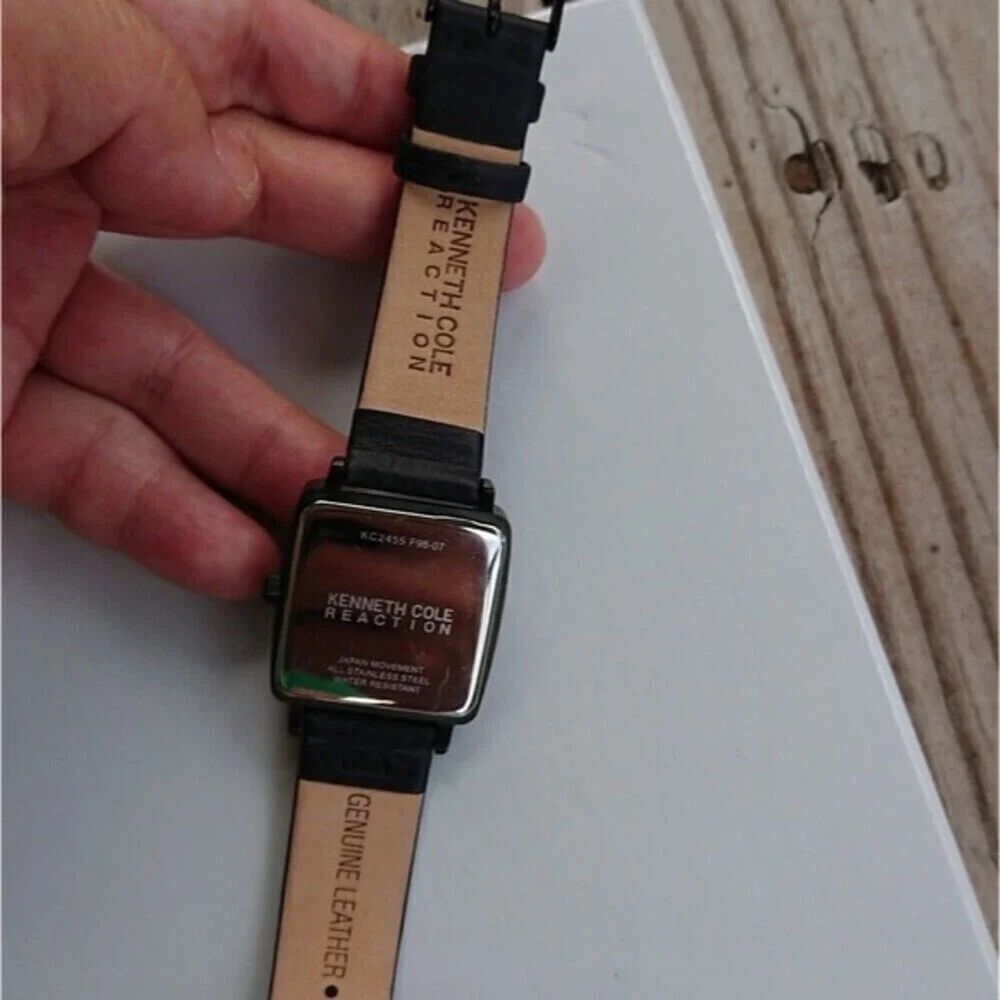 KENNETH COLE REACTION KC2455 BLACK LEATHER BAND BLACK TONE watch